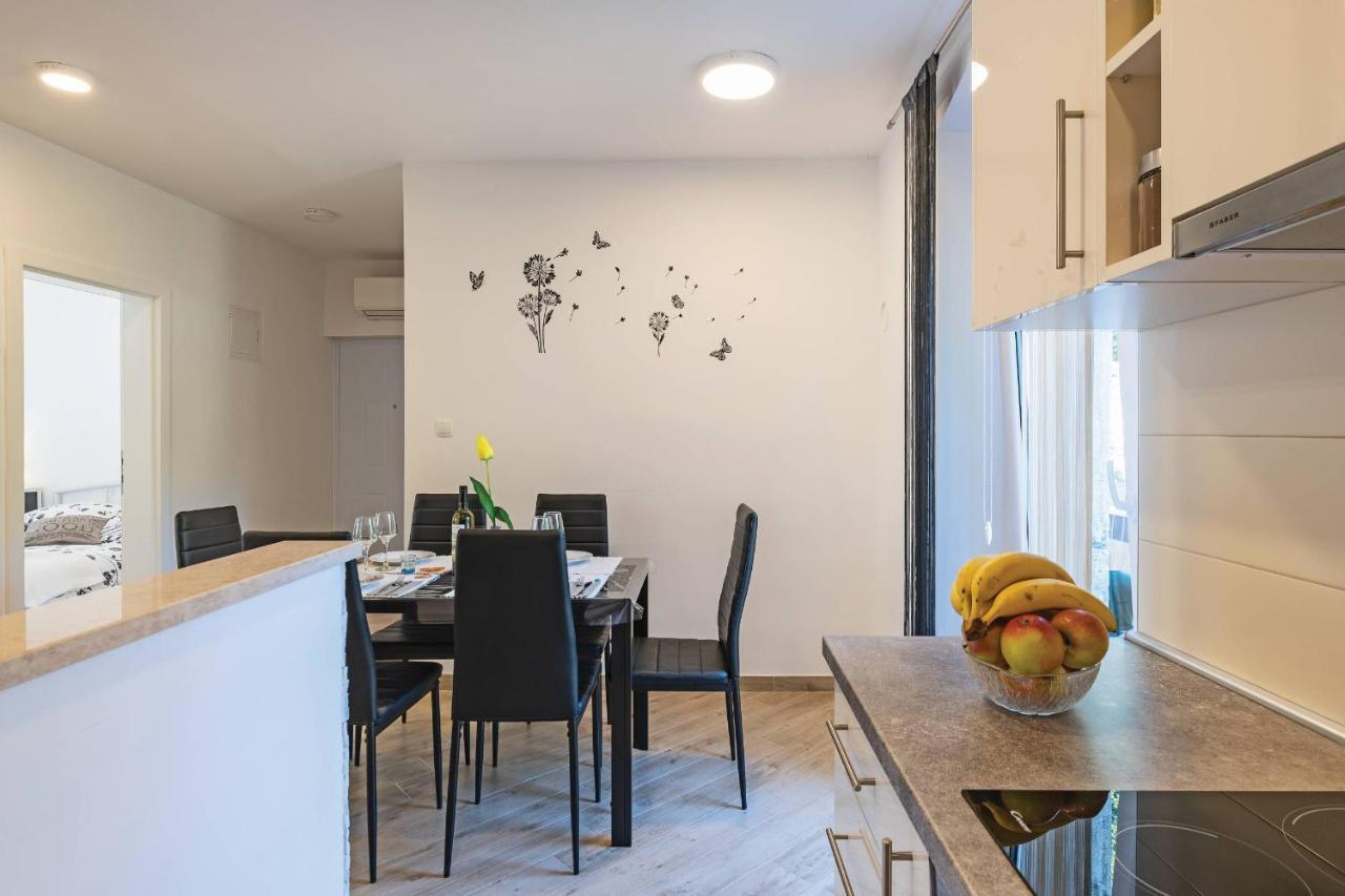 Apartment Petra Пула Экстерьер фото